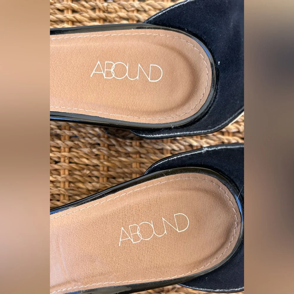 Abound Women’s Faux Patent Block Heel Sandal Ankle Strap Black Size‎ 8.5M